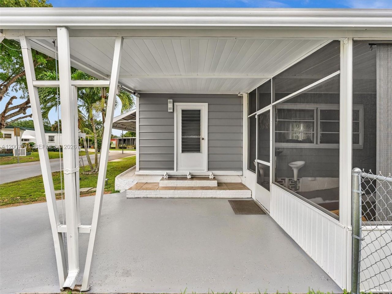 2061 SW 83rd Ave , Davie, FL 33324 Photo