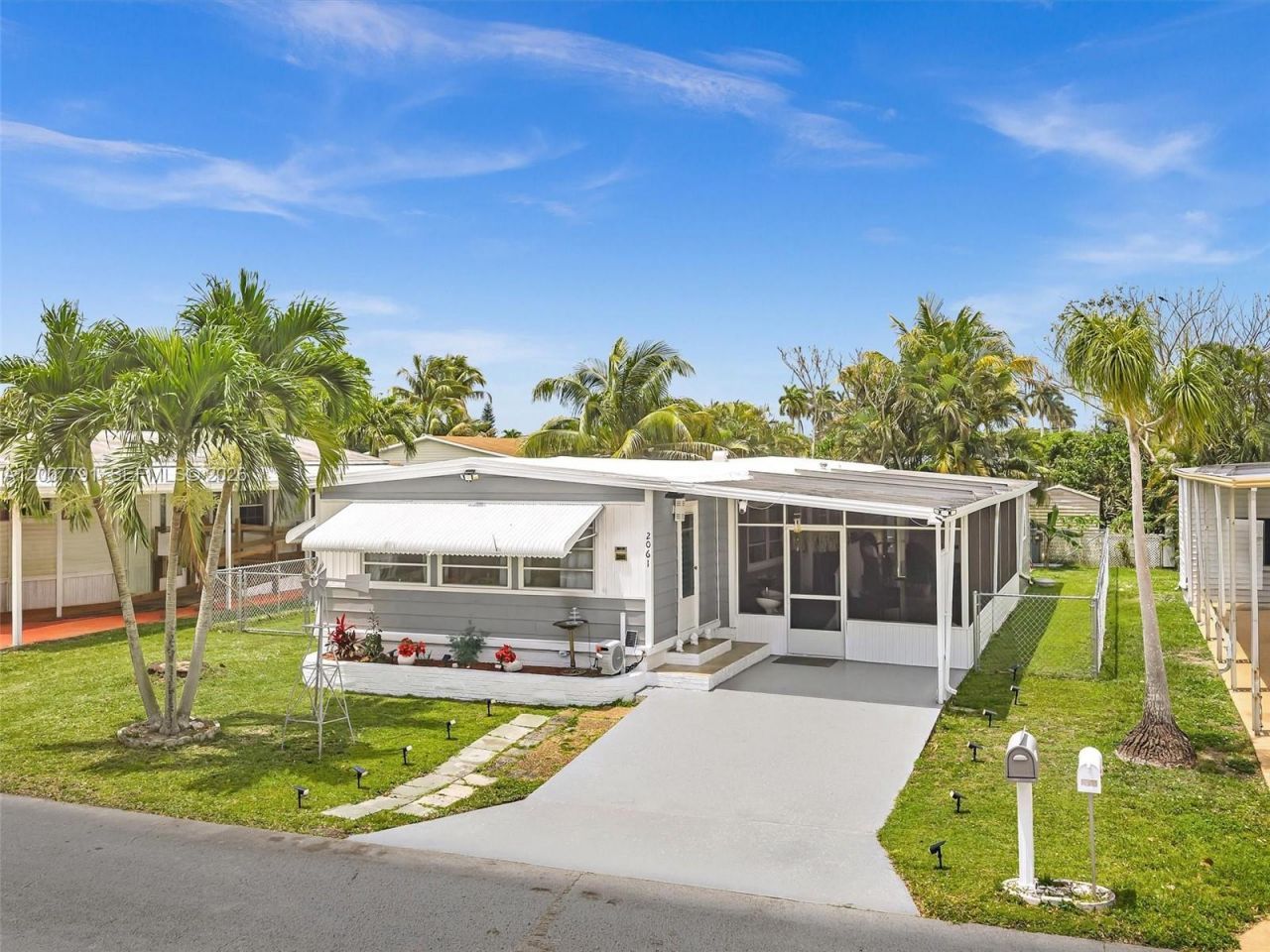 2061 SW 83rd Ave , Davie, FL 33324 Photo