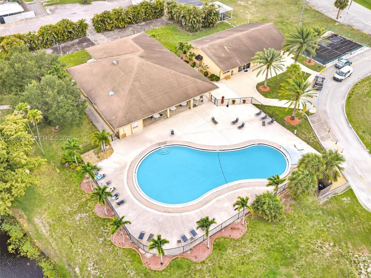 2061 SW 83rd Ave , Davie, FL 33324 Photo