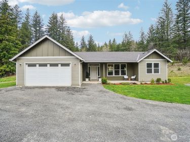 30307 NE Sunset Falls Road , Yacolt, WA 98675
