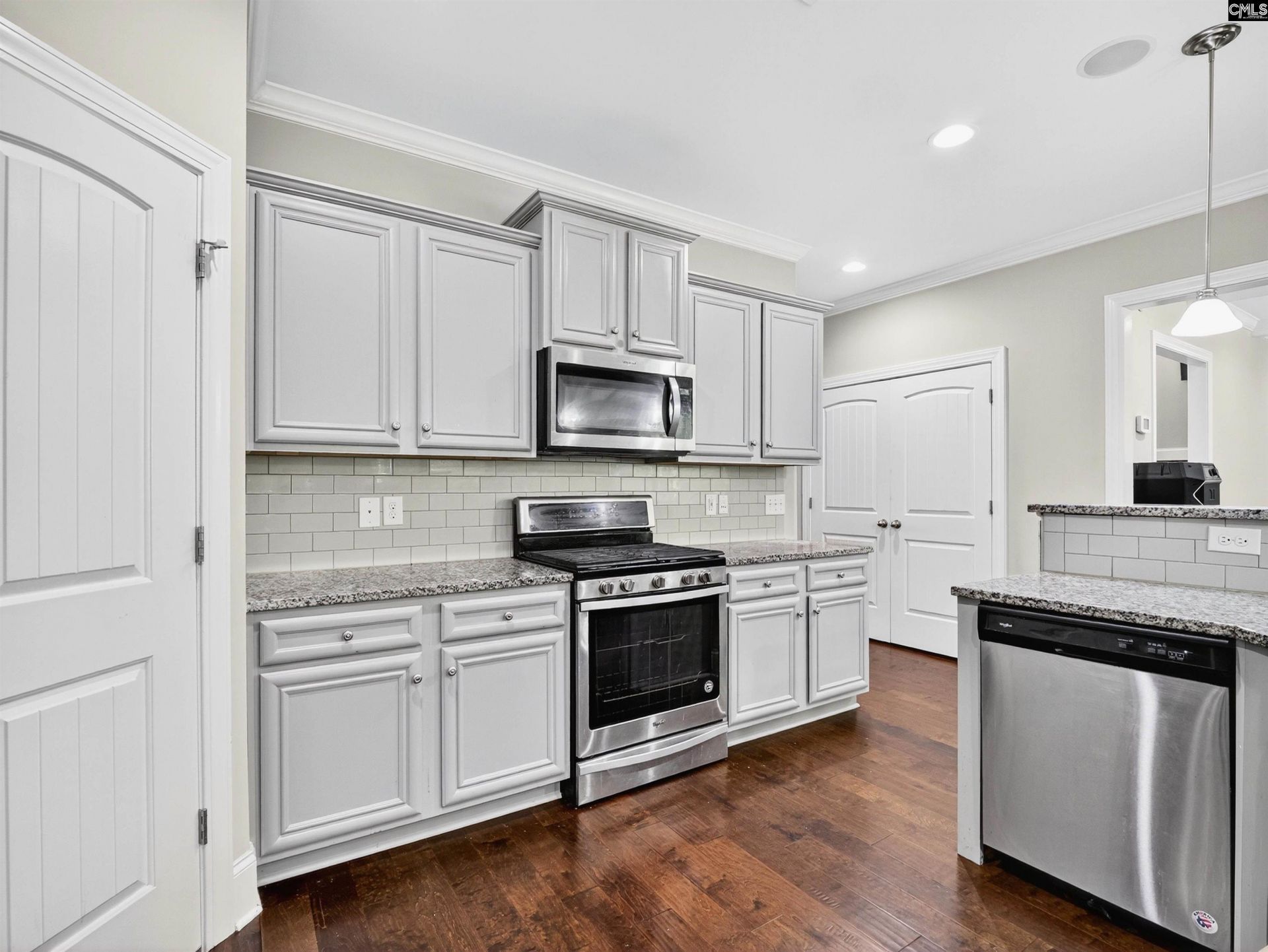 660 Stoneywater Court  Photo 12