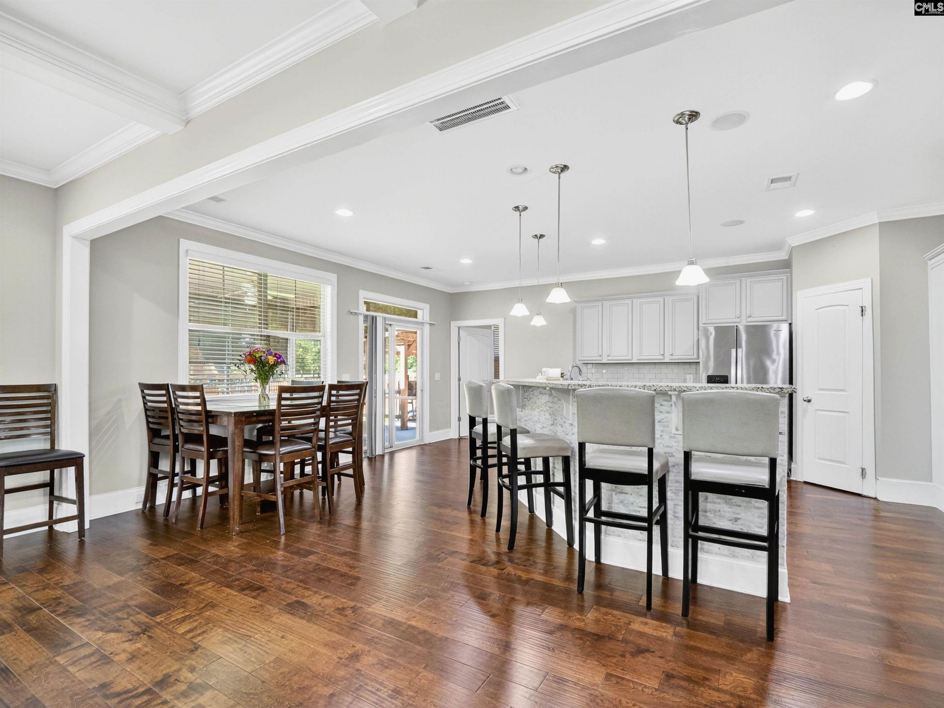 660 Stoneywater Court  Photo 14