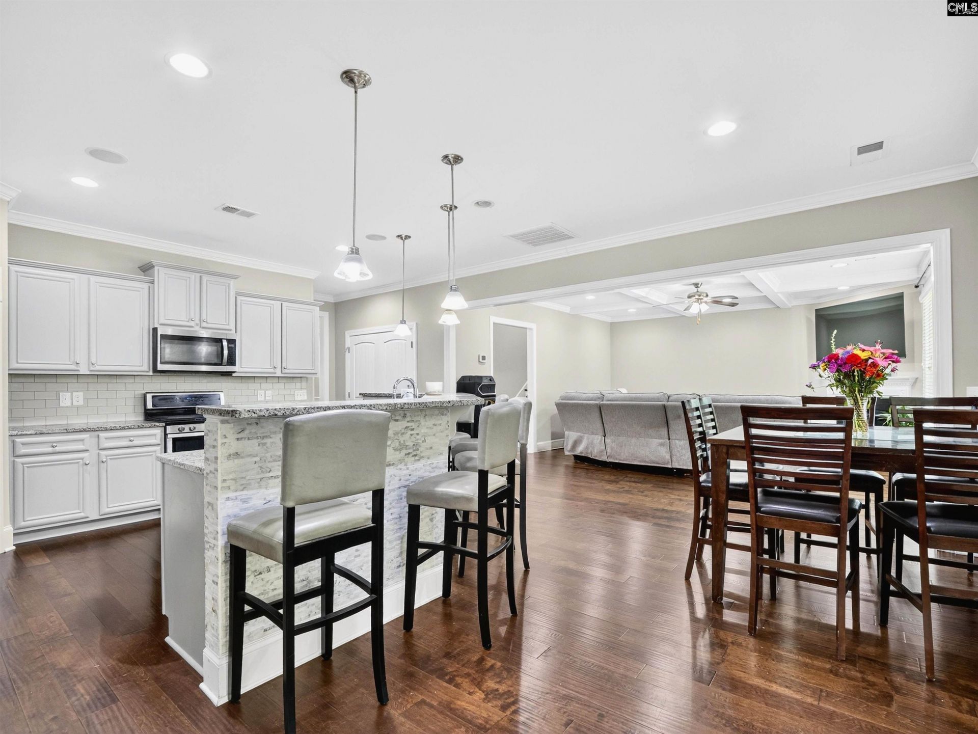 660 Stoneywater Court  Photo 16