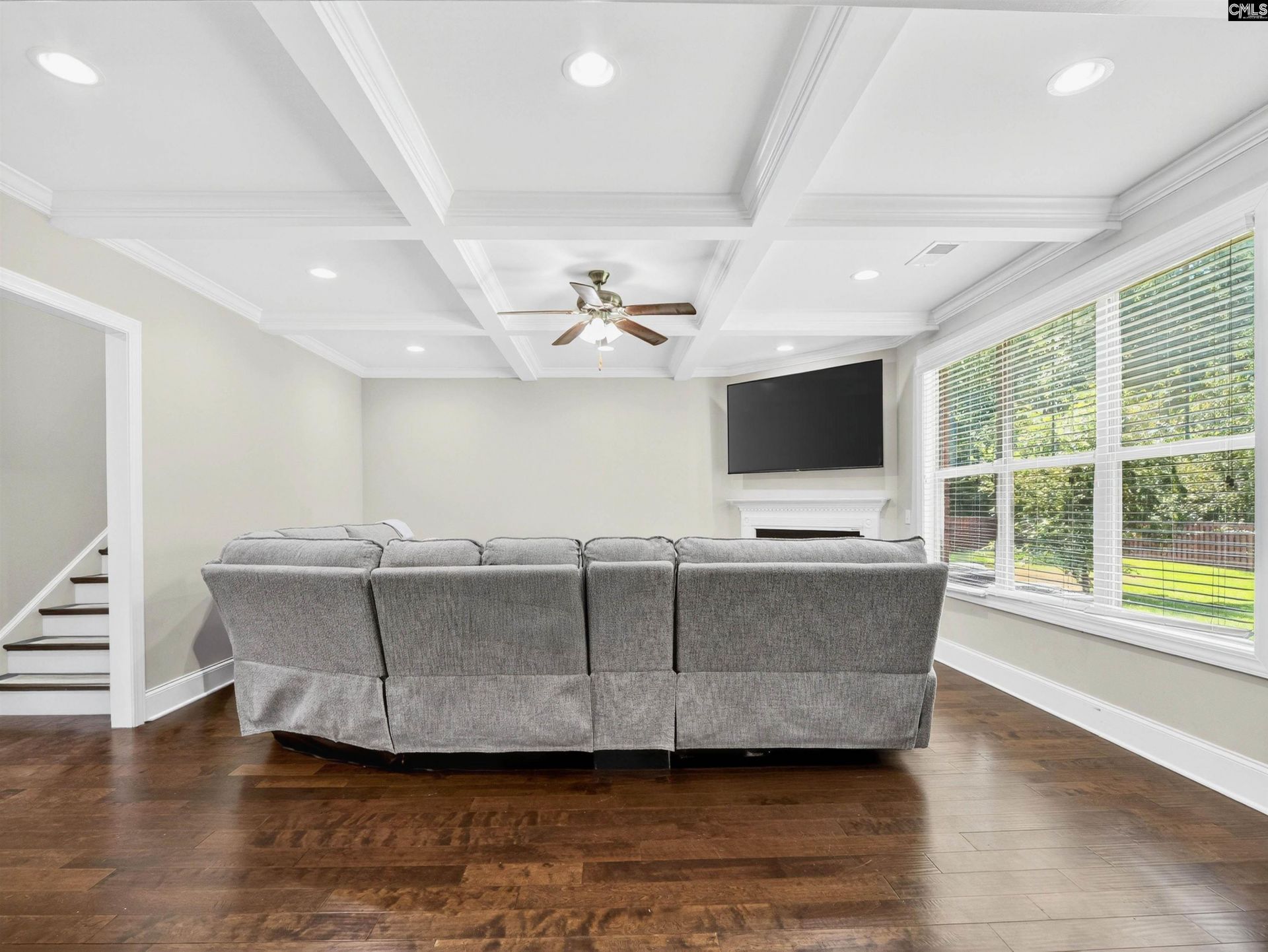 660 Stoneywater Court  Photo 18