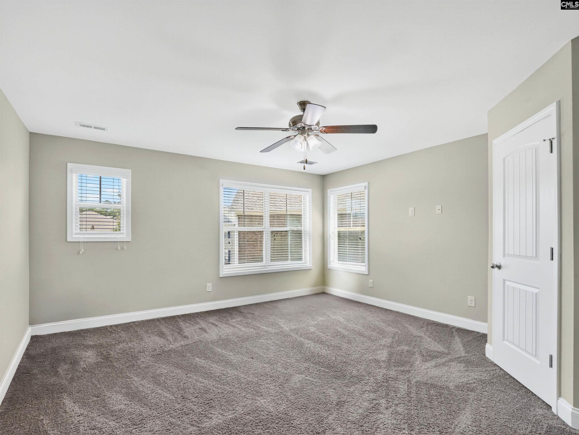 660 Stoneywater Court  Photo 22