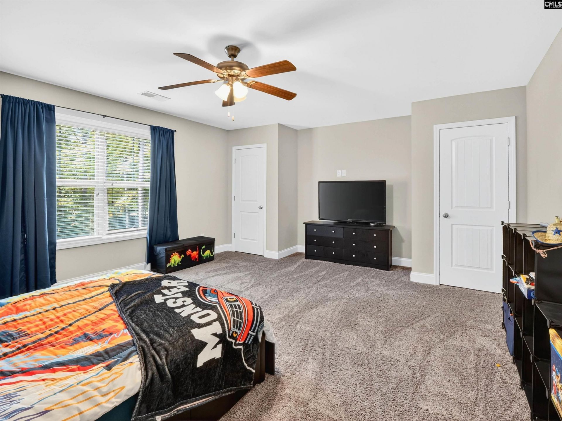 660 Stoneywater Court  Photo 28