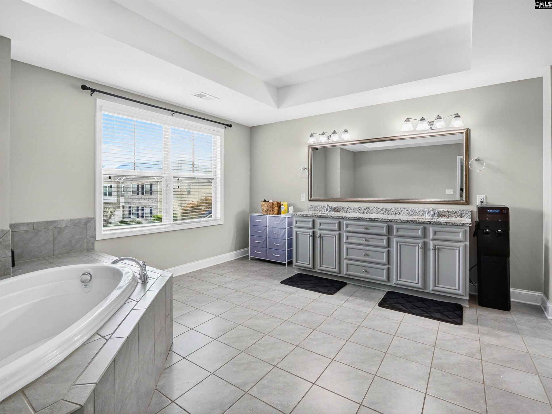 660 Stoneywater Court  Photo 31