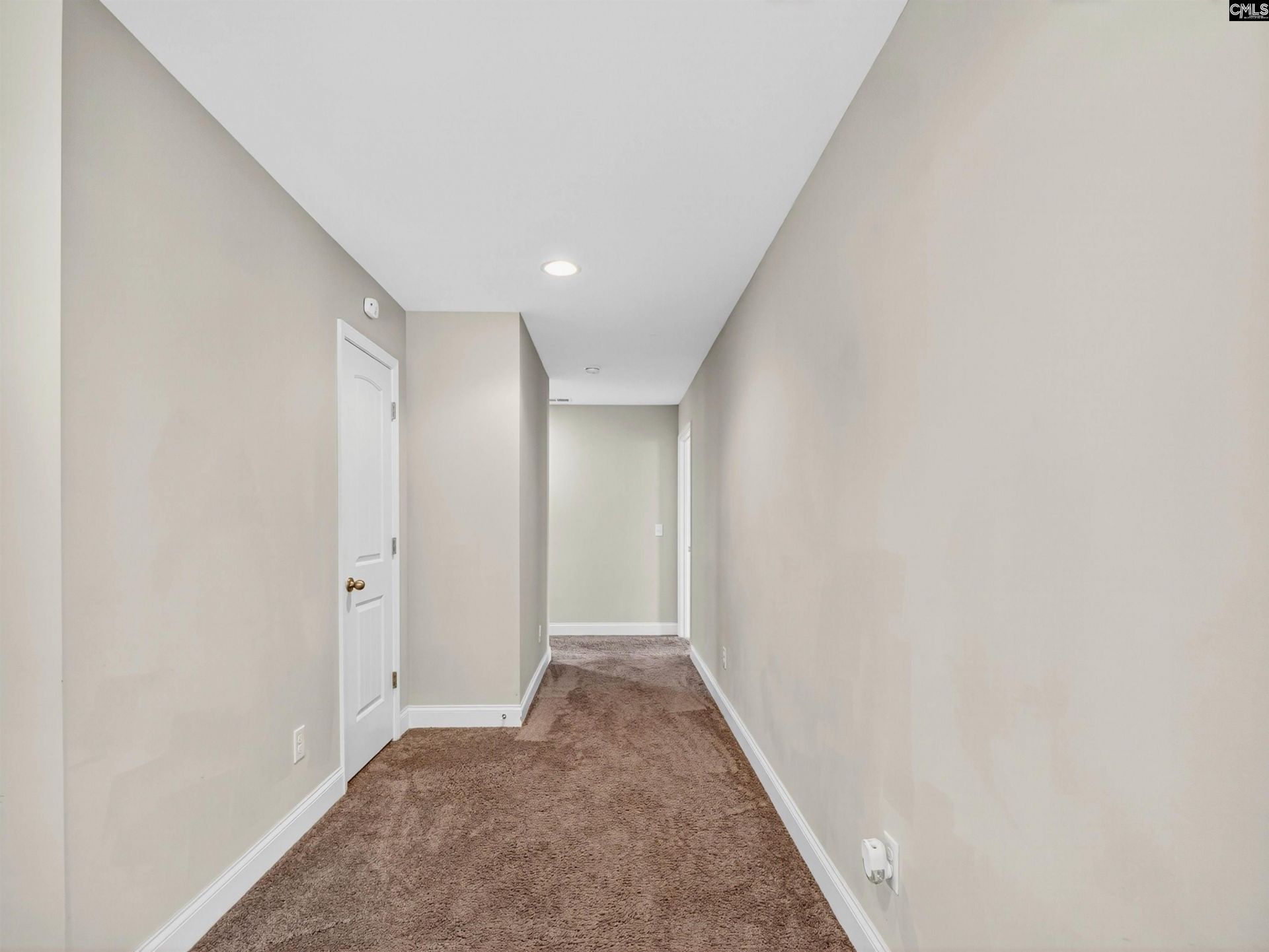 660 Stoneywater Court  Photo 33