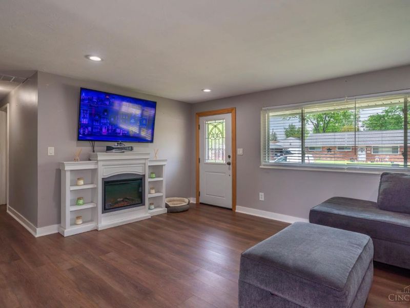 2190 Renshaw Avenue, Miami Twp, OH 45439 Photo 7