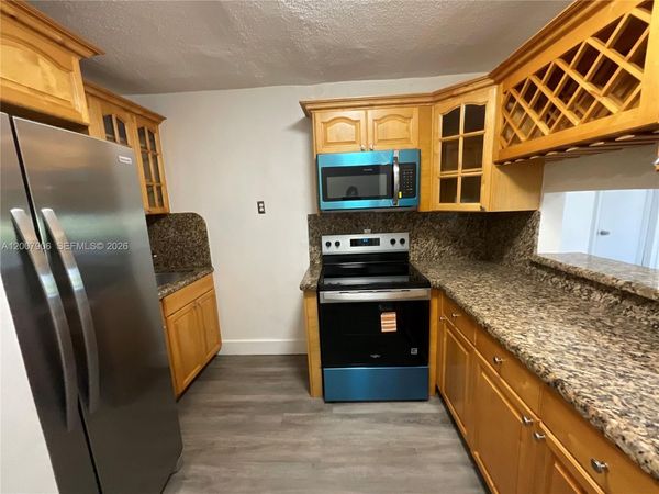 1945 NW 29th St, Unit A8, Miami, FL 33142