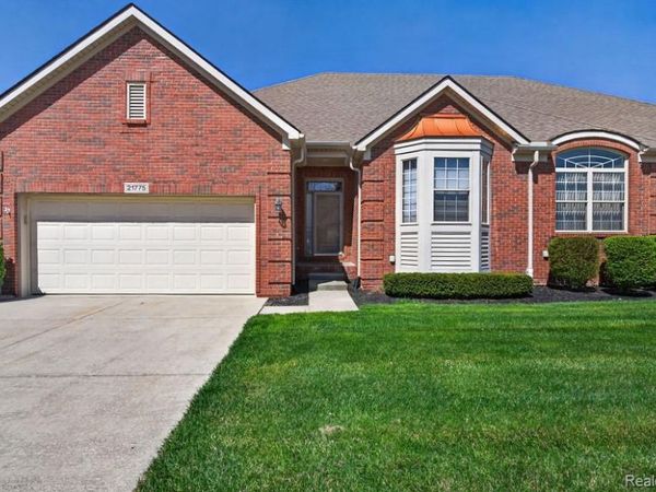 21775 Mary Rose Drive, Macomb Twp, MI 48044