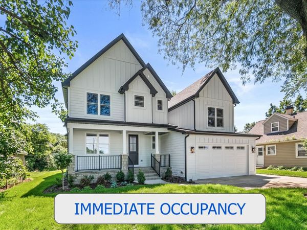 520 N Sleight Street, Naperville, IL 60563