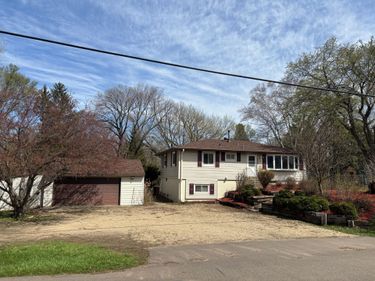 20140 Akin Road, Farmington, MN 55024