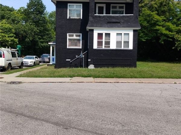 10809 Woodstock Boulevard, Cleveland, OH 44104