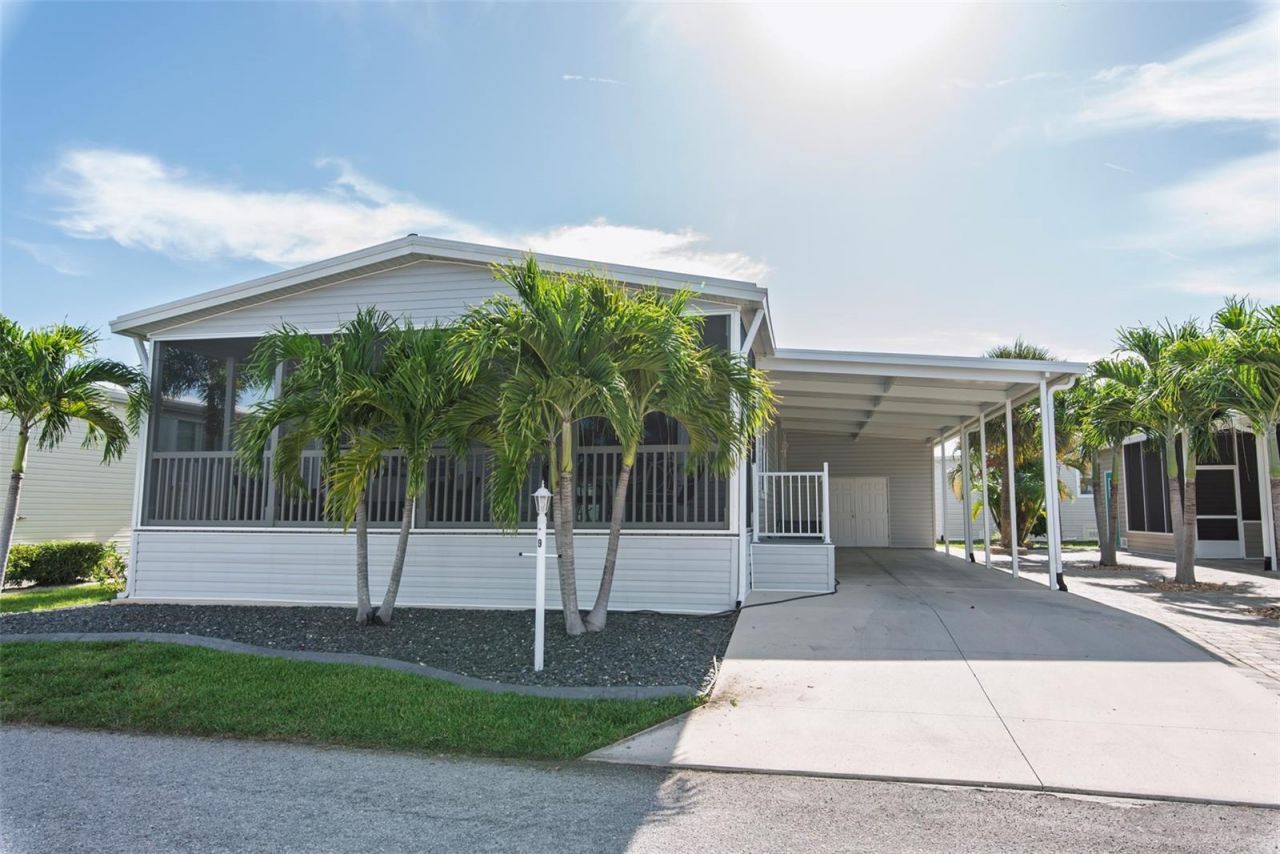 9 Freeman Avenue , Punta Gorda, FL 33950 Photo