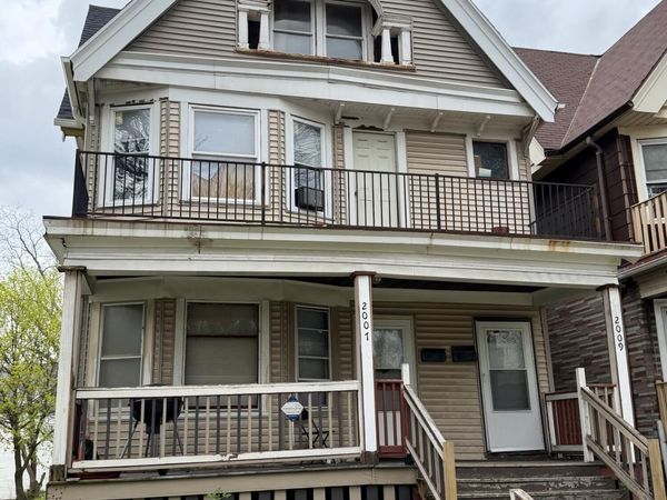 2007 N 40th St, Unit 2009, Milwaukee, WI 53208