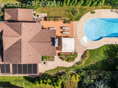 1861 Twin Sun Circle, Commerce Twp, MI 48390