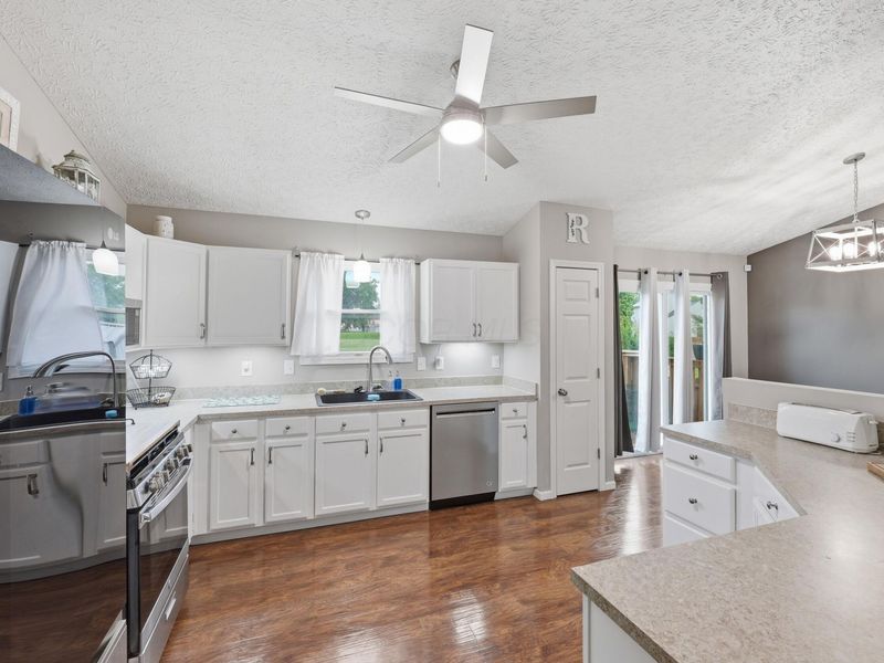 1065 Robmeyer Drive, Columbus, OH 43207 Photo 12