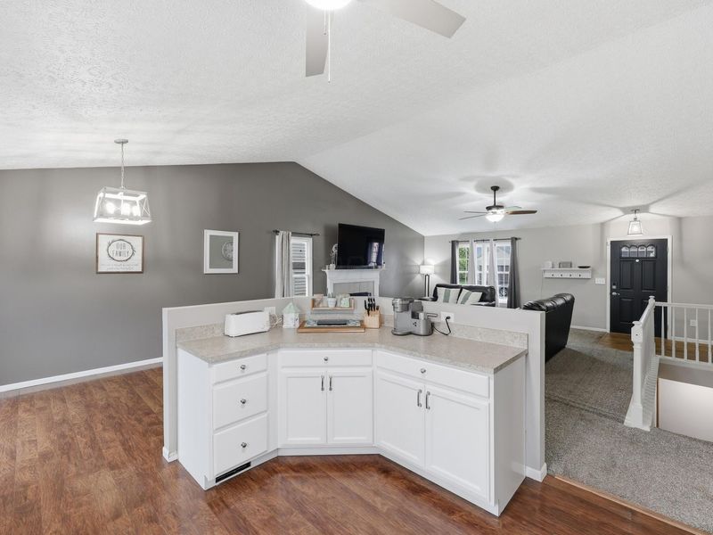 1065 Robmeyer Drive, Columbus, OH 43207 Photo 13