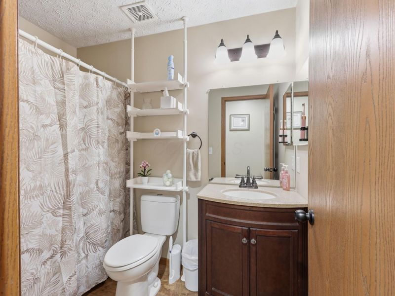 1065 Robmeyer Drive, Columbus, OH 43207 Photo 22
