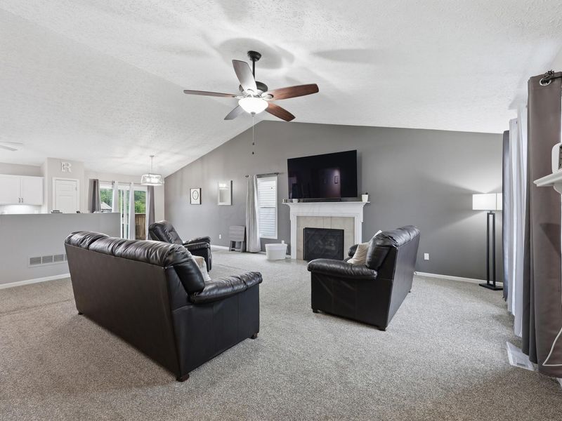 1065 Robmeyer Drive, Columbus, OH 43207 Photo 6