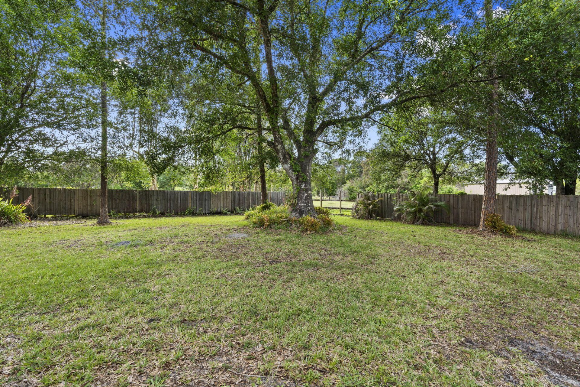 2725 Twin Oaks Trail, Fort Pierce, FL 34945 Photo