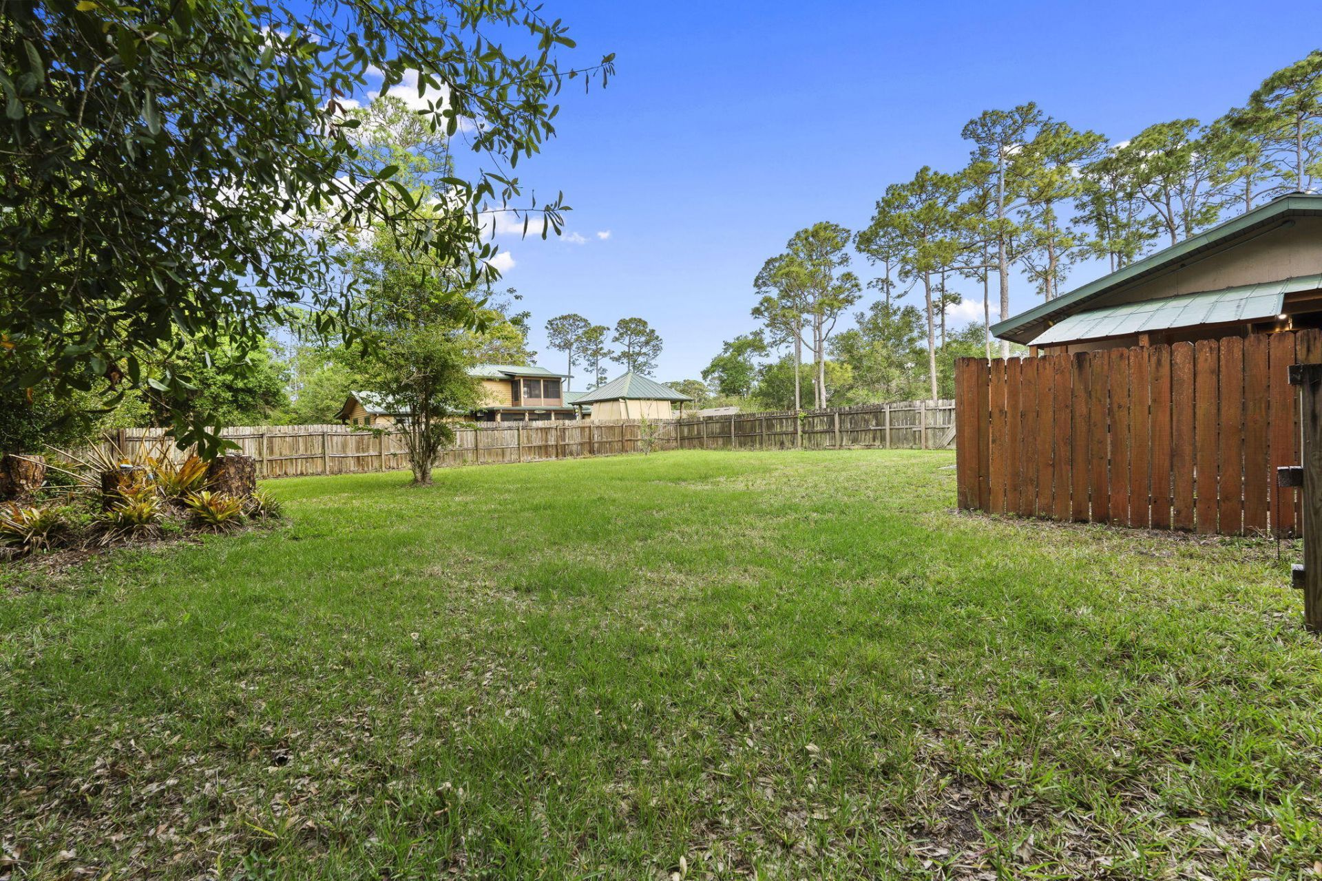 2725 Twin Oaks Trail, Fort Pierce, FL 34945 Photo
