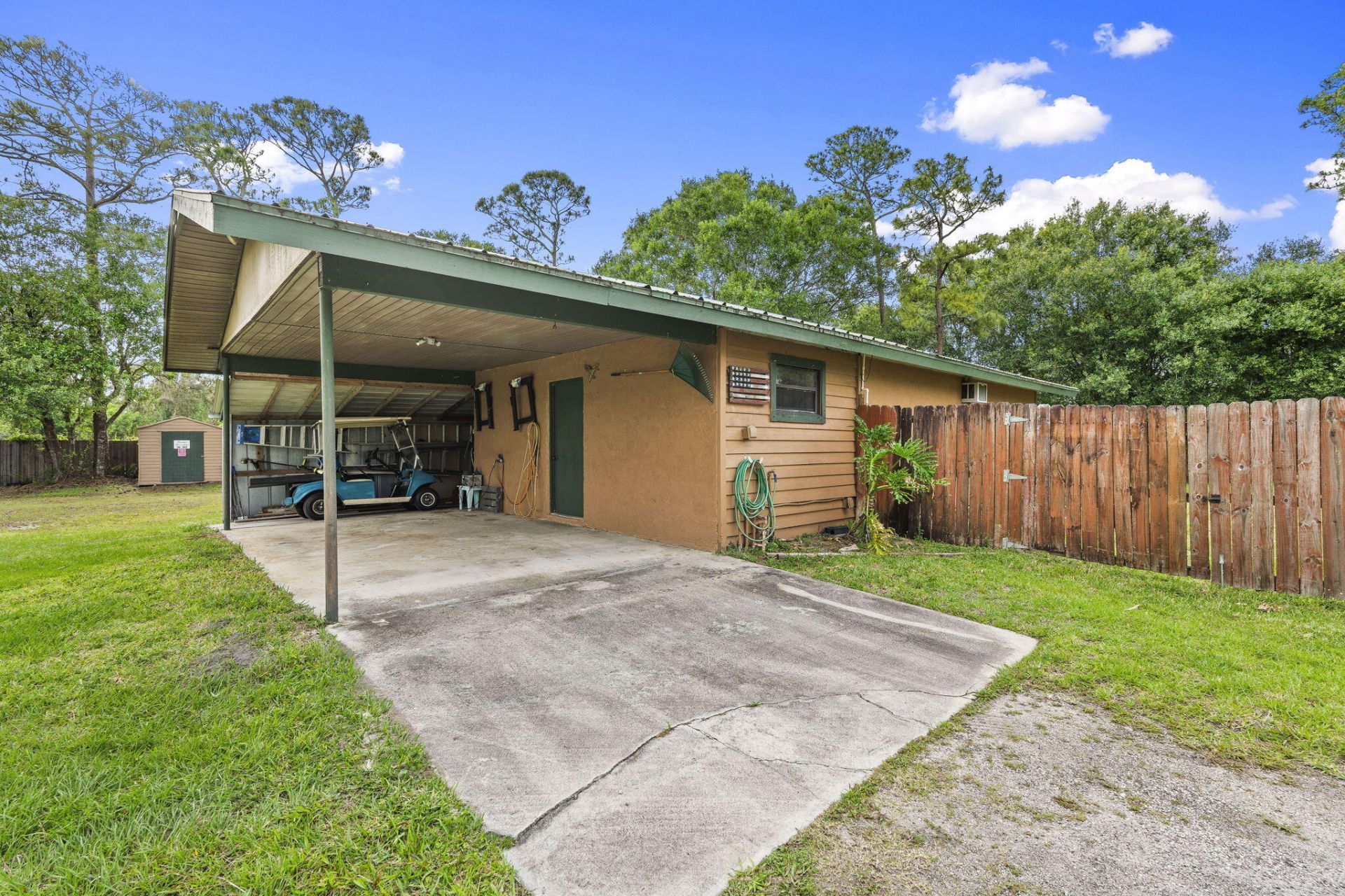 2725 Twin Oaks Trail, Fort Pierce, FL 34945 Photo