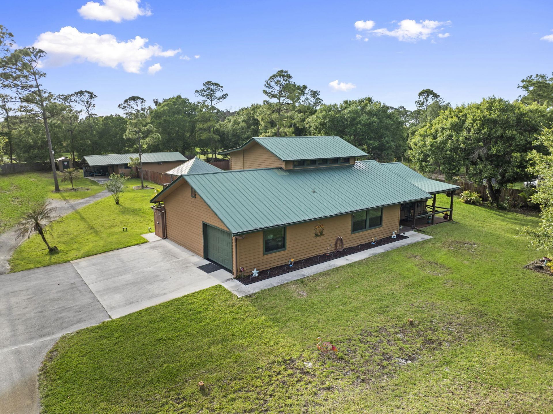 2725 Twin Oaks Trail, Fort Pierce, FL 34945 Photo