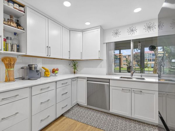 9081 Lime Bay Boulevard, Unit 115, Tamarac, FL 33321