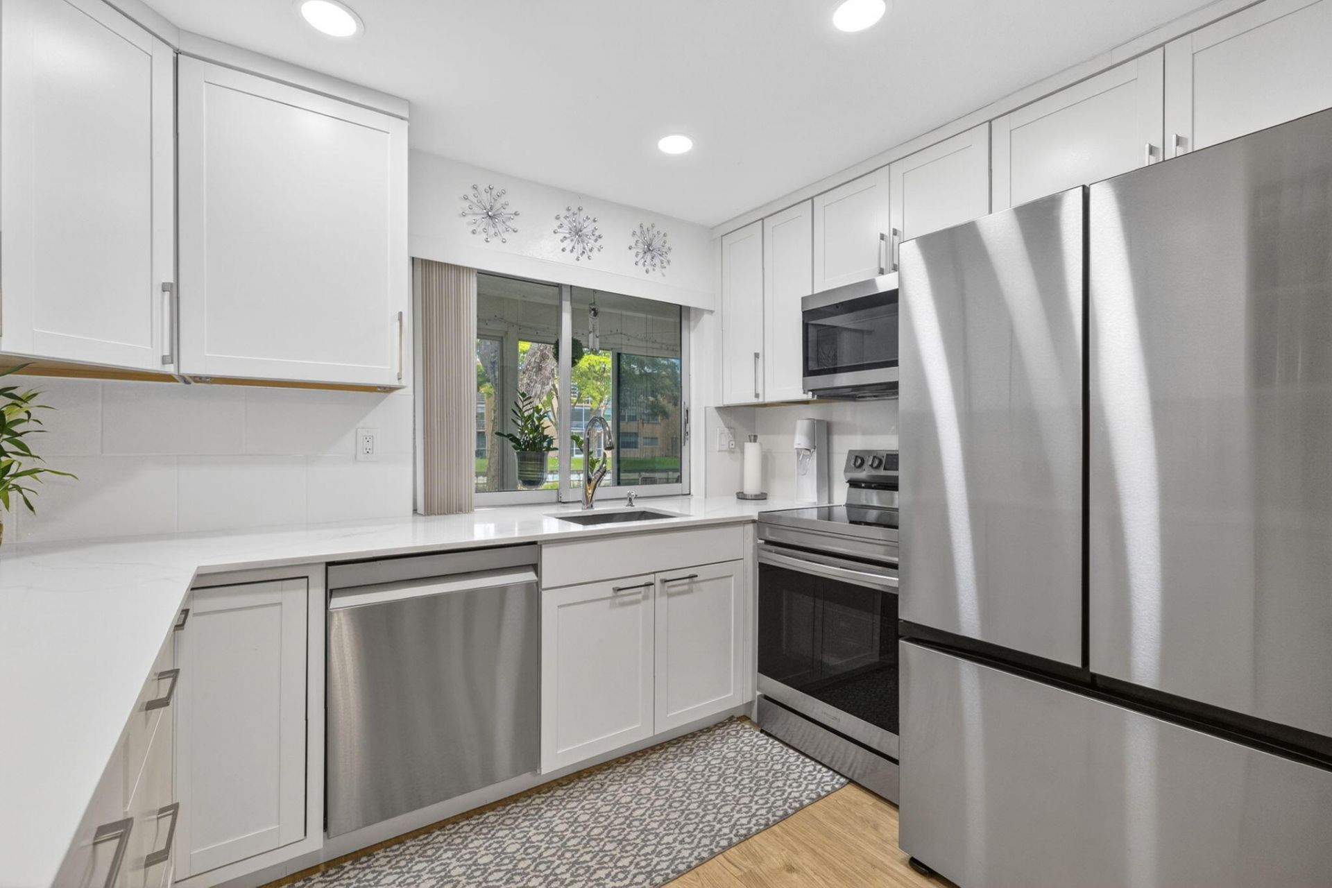 9081 Lime Bay Boulevard, Unit 115, Tamarac, FL 33321 Photo
