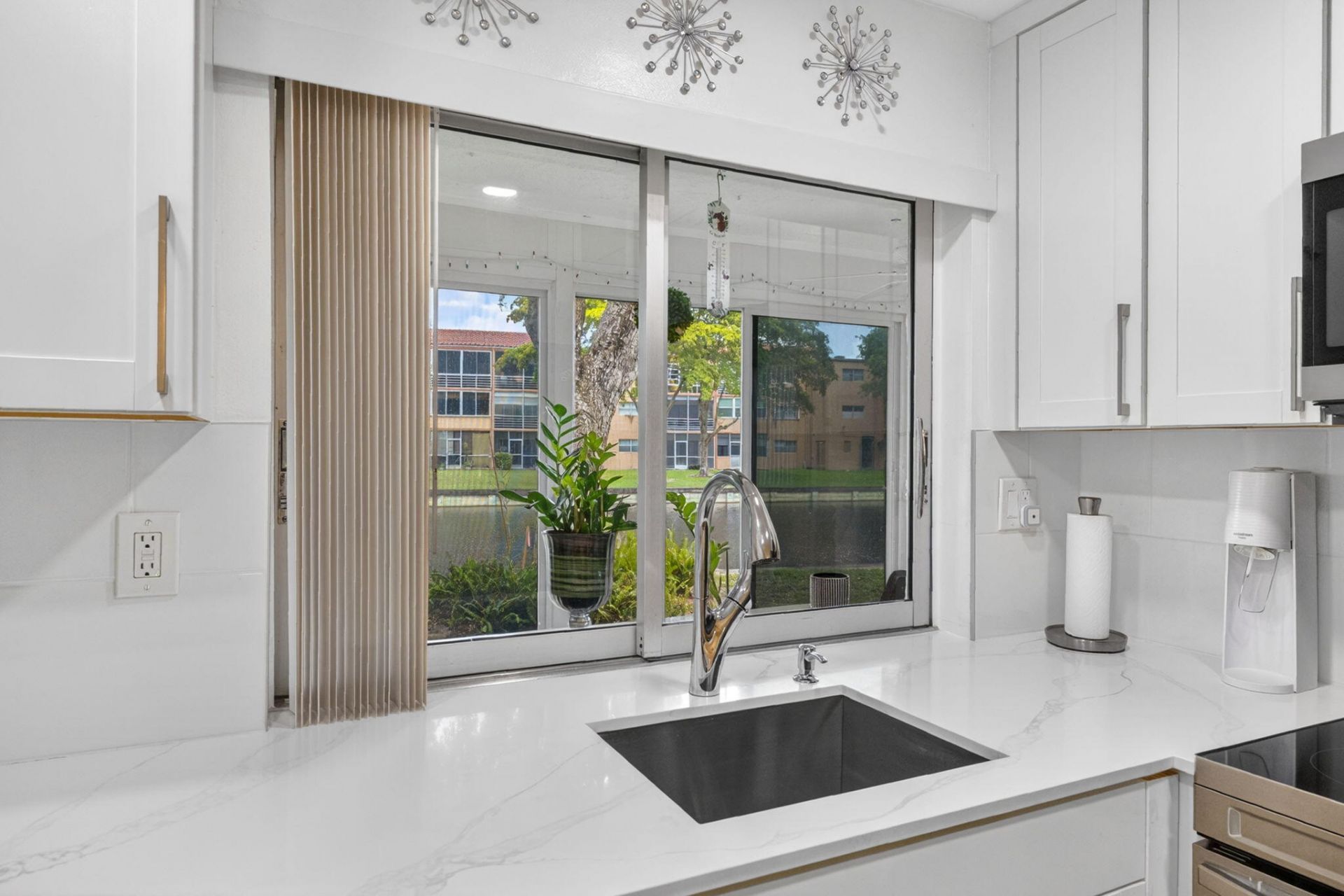 9081 Lime Bay Boulevard, Unit 115, Tamarac, FL 33321 Photo