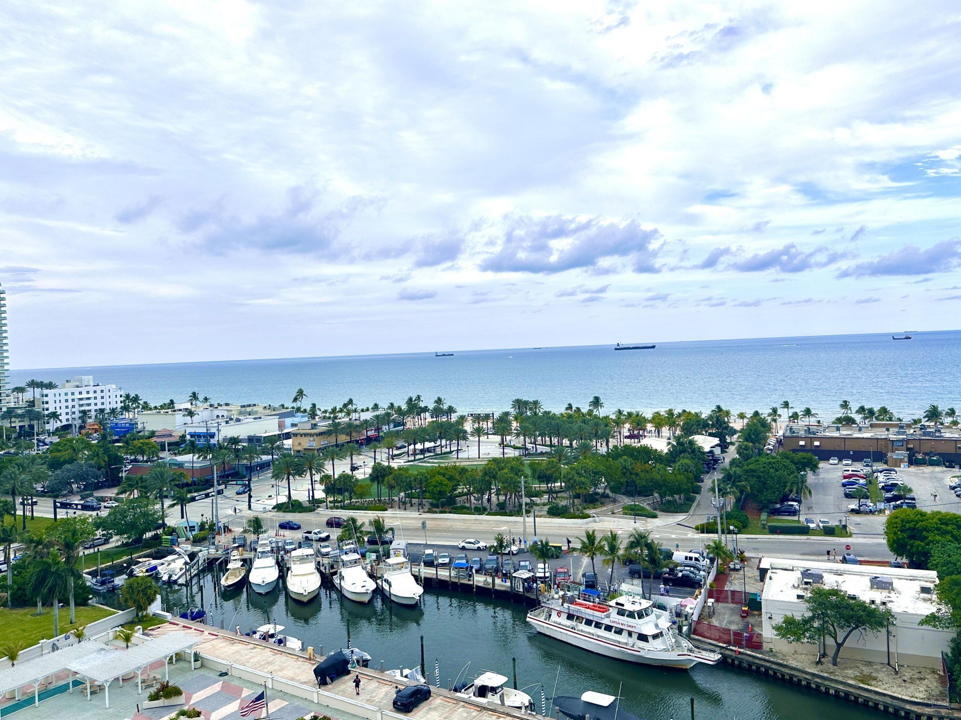 1 Las Olas Circle, Unit 1211, Fort Lauderdale, FL 33316 Photo