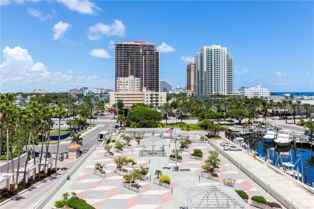 1 Las Olas Circle, Unit 1211, Fort Lauderdale, FL 33316 Photo
