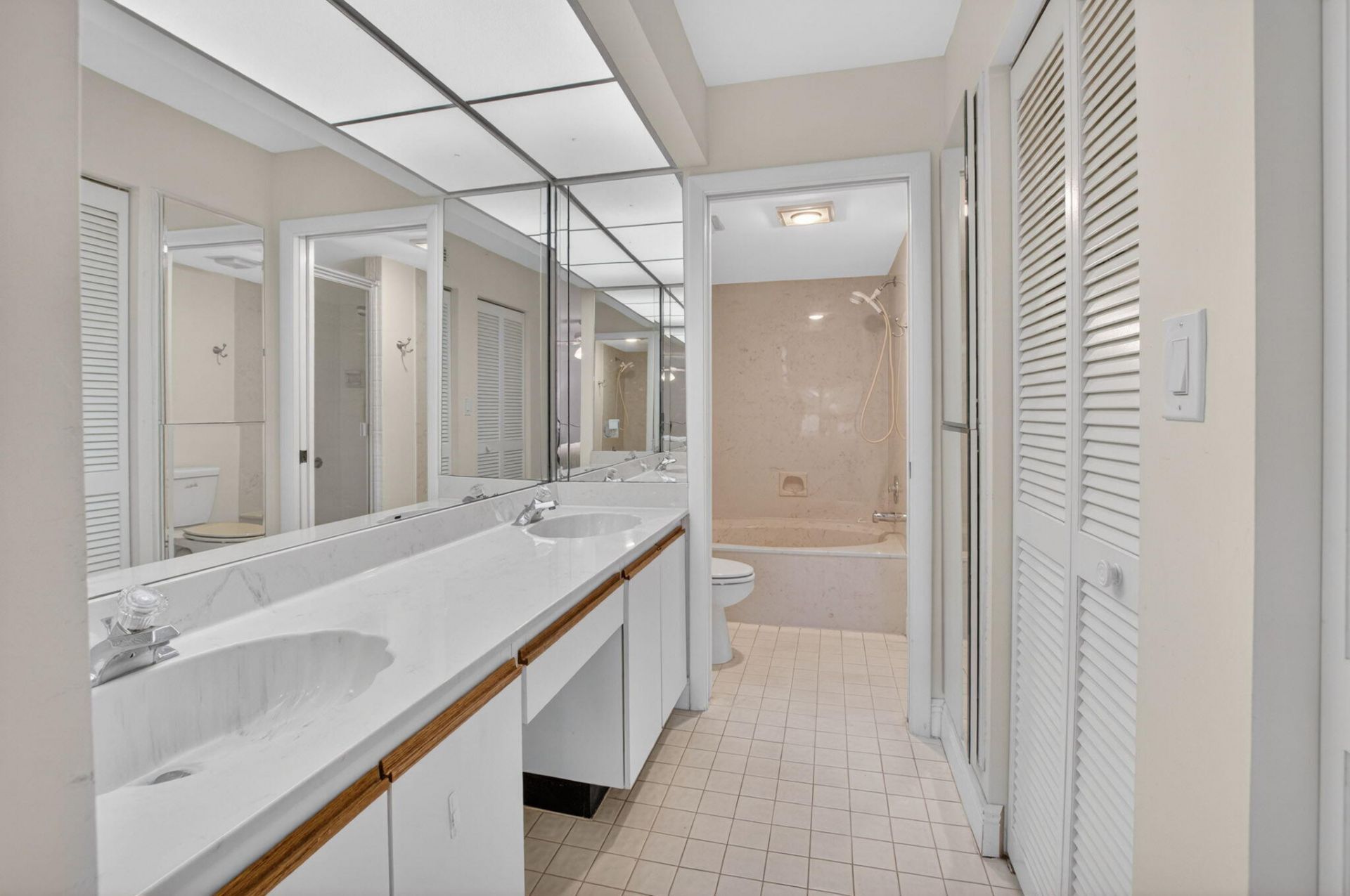 5021 Oakhill Lane, Unit 114, Delray Beach, FL 33484 Photo