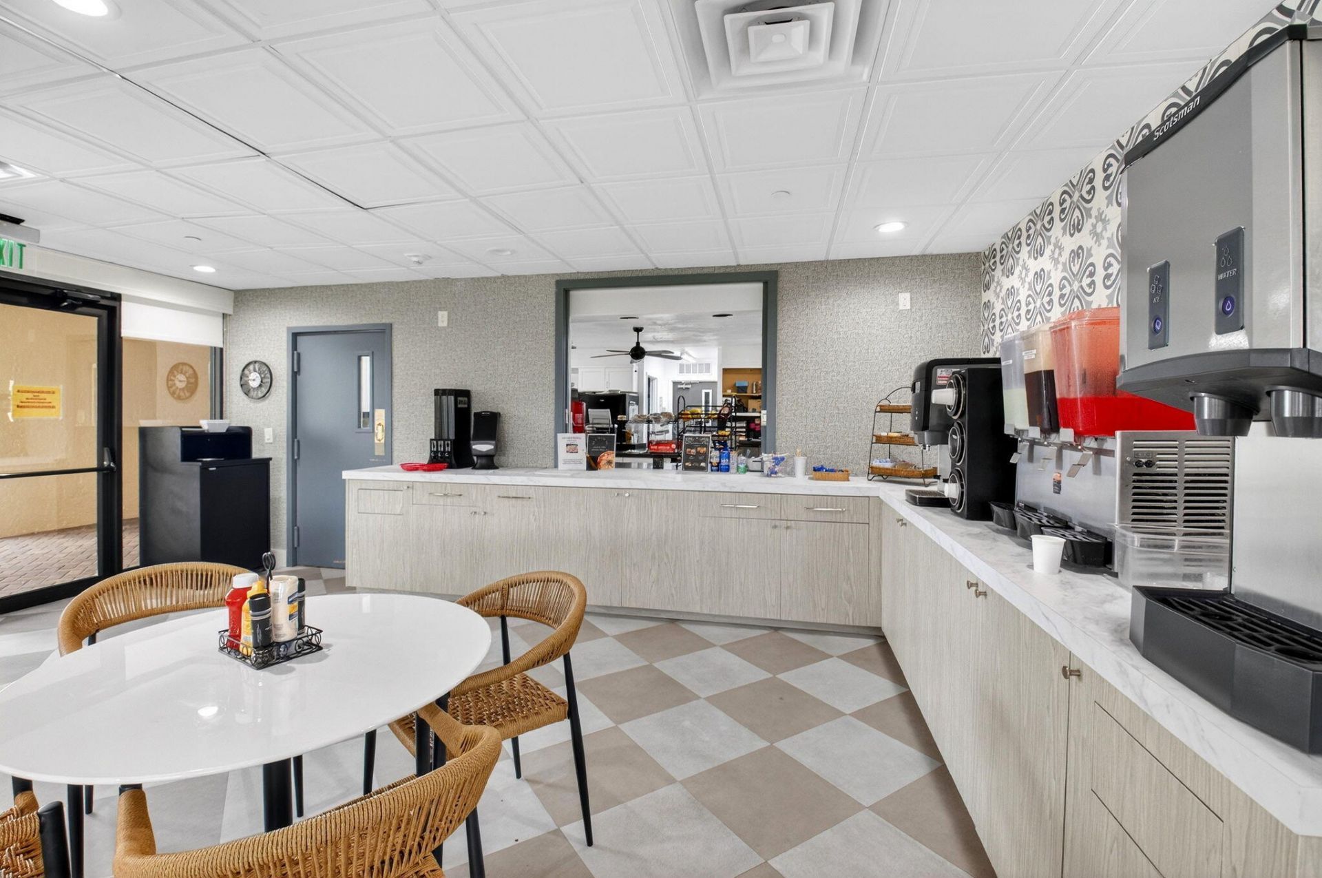 5021 Oakhill Lane, Unit 114, Delray Beach, FL 33484 Photo