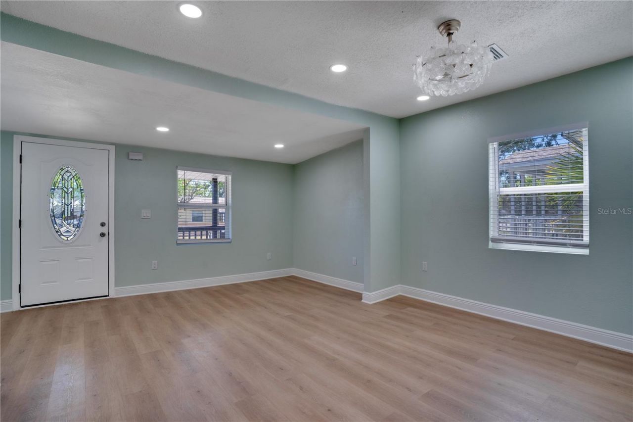 4029 13th Avenue S, Saint Petersburg, FL 33711 Photo
