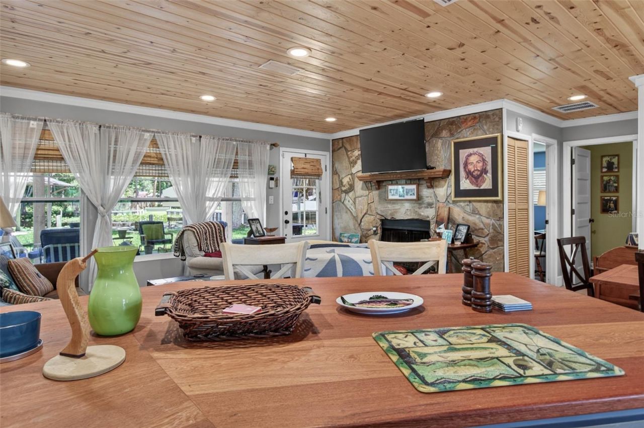 137 & 135 Riverside Drive , Satsuma, FL 32189 Photo