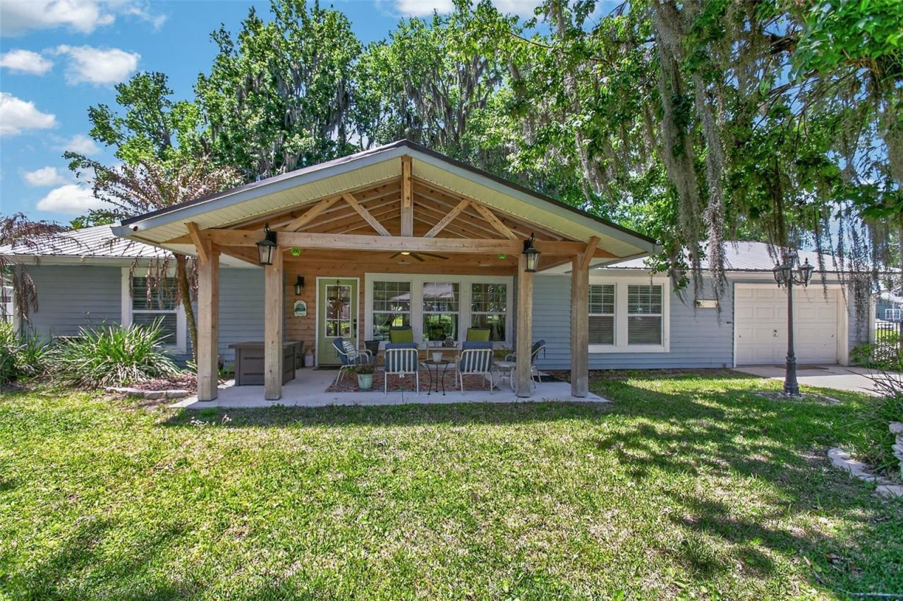 137 & 135 Riverside Drive , Satsuma, FL 32189 Photo