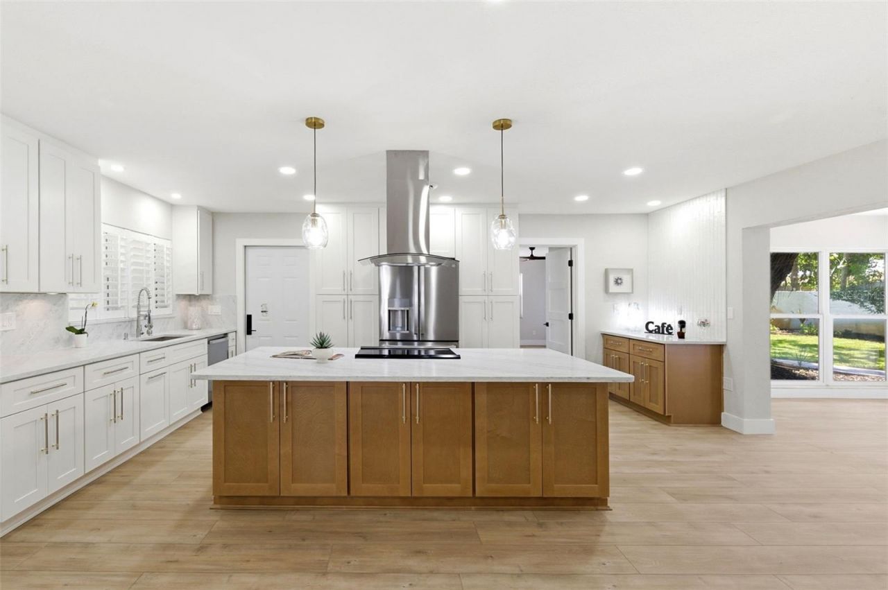 8326 40th Place N, Saint Petersburg, FL 33709 Photo