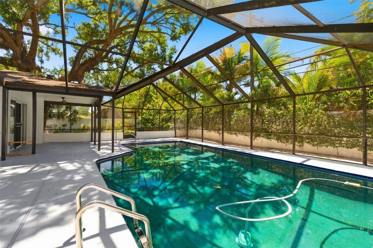 8326 40th Place N, Saint Petersburg, FL 33709 Photo