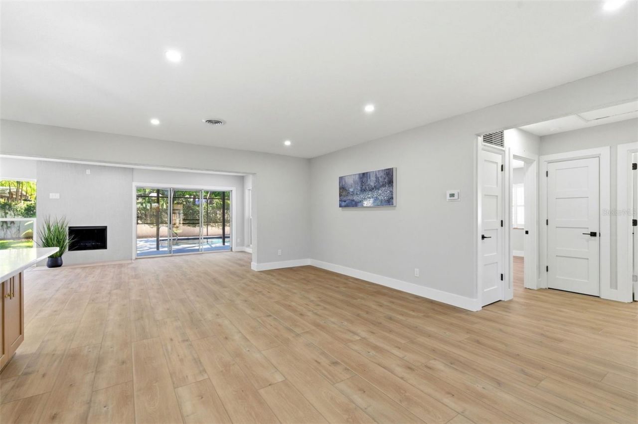 8326 40th Place N, Saint Petersburg, FL 33709 Photo