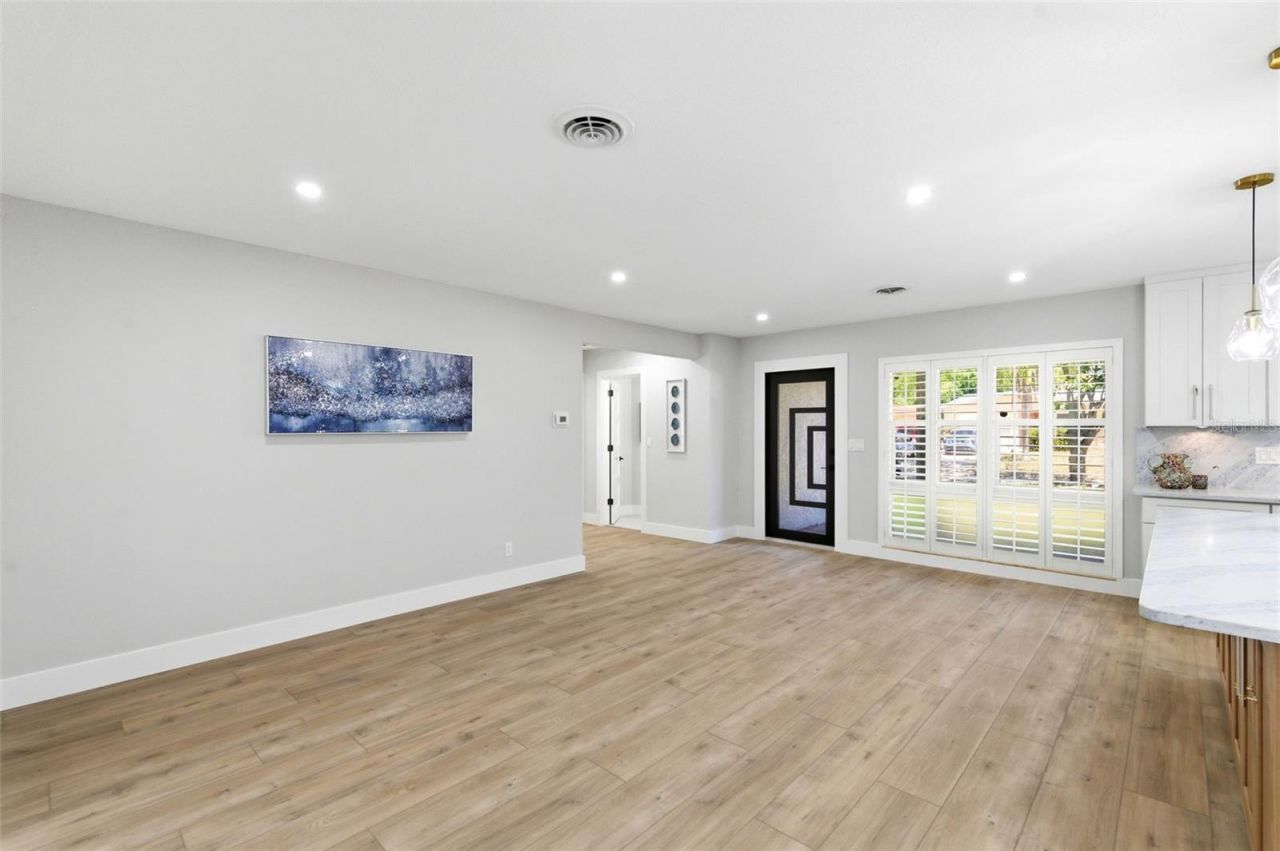 8326 40th Place N, Saint Petersburg, FL 33709 Photo