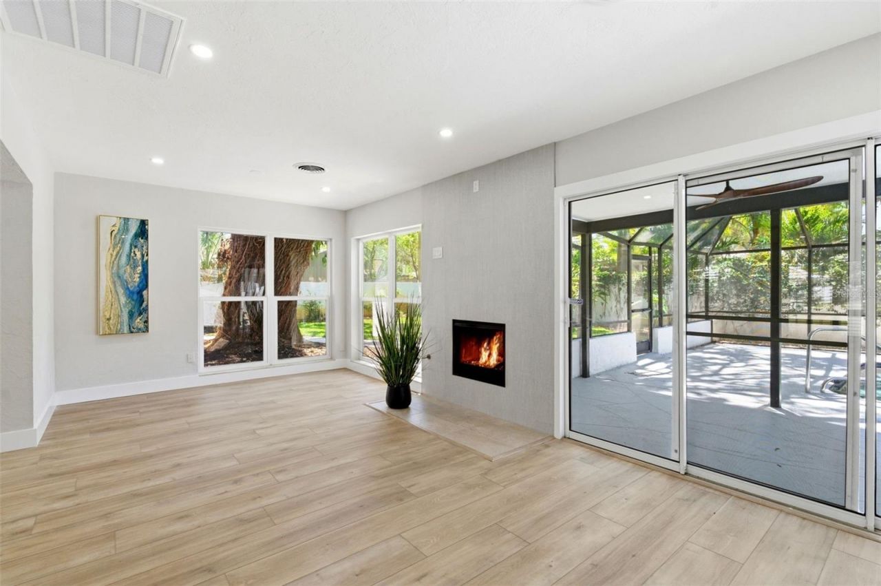 8326 40th Place N, Saint Petersburg, FL 33709 Photo