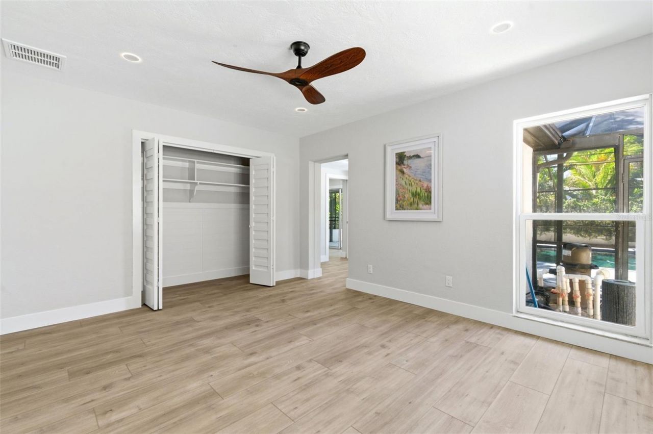 8326 40th Place N, Saint Petersburg, FL 33709 Photo