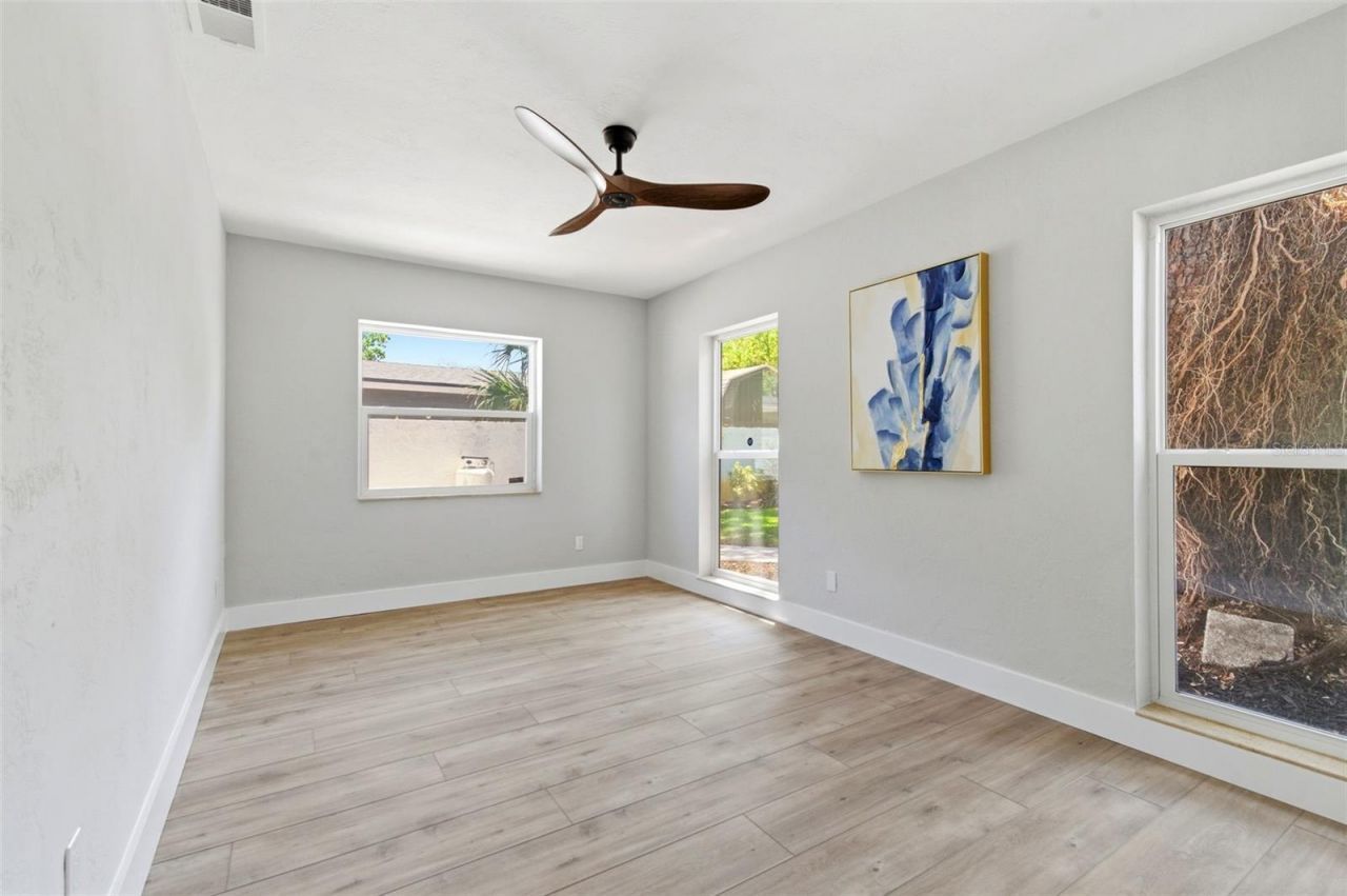 8326 40th Place N, Saint Petersburg, FL 33709 Photo