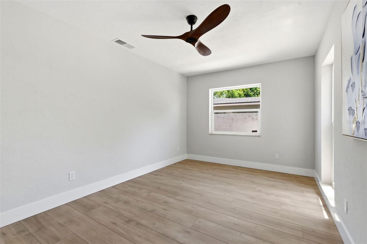 8326 40th Place N, Saint Petersburg, FL 33709 Photo