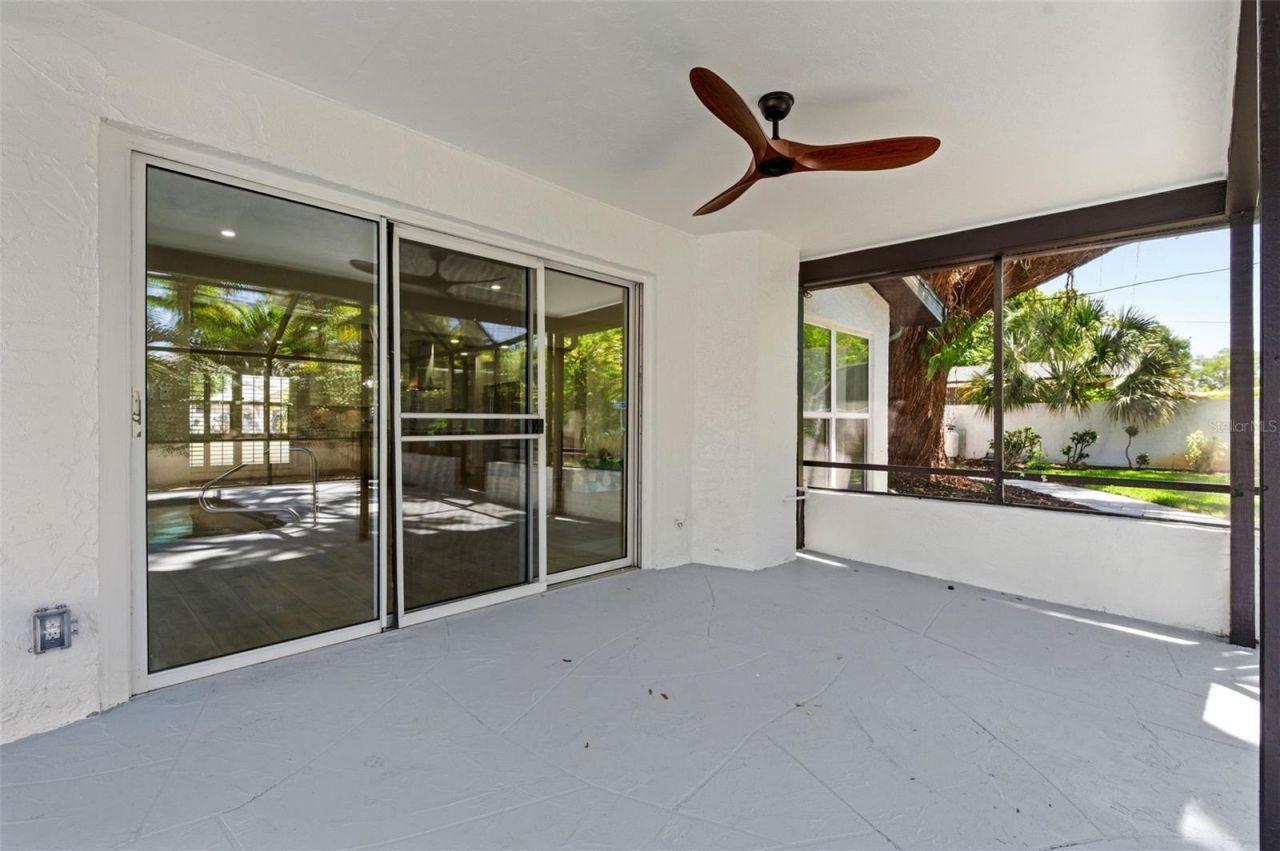8326 40th Place N, Saint Petersburg, FL 33709 Photo