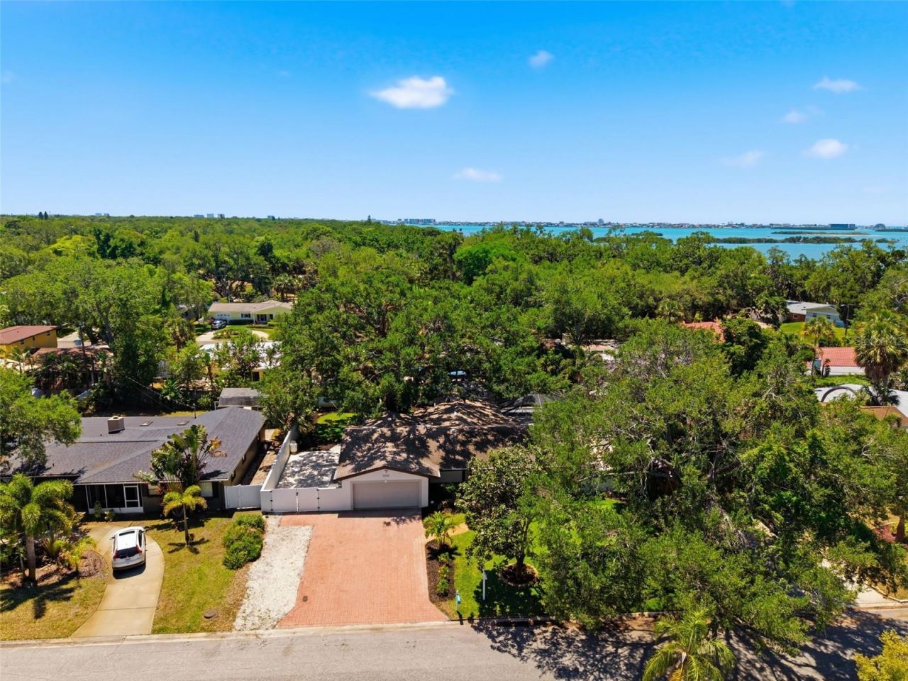 8326 40th Place N, Saint Petersburg, FL 33709 Photo