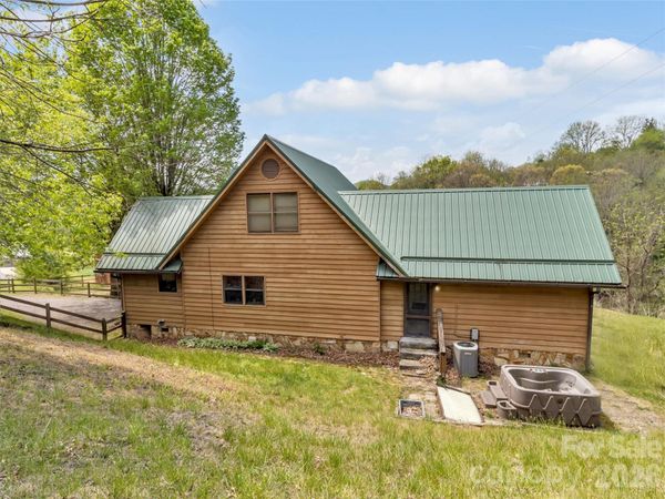 61 Lucy Drive , Canton, NC 28716